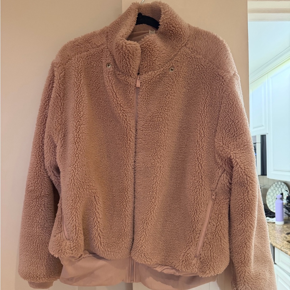 ALO Yoga Women's Plush Teddy Jacket in pink